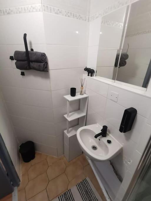 Logement Cosy Pour 4, Wifi, Centre Ville Montpellier Ngoại thất bức ảnh